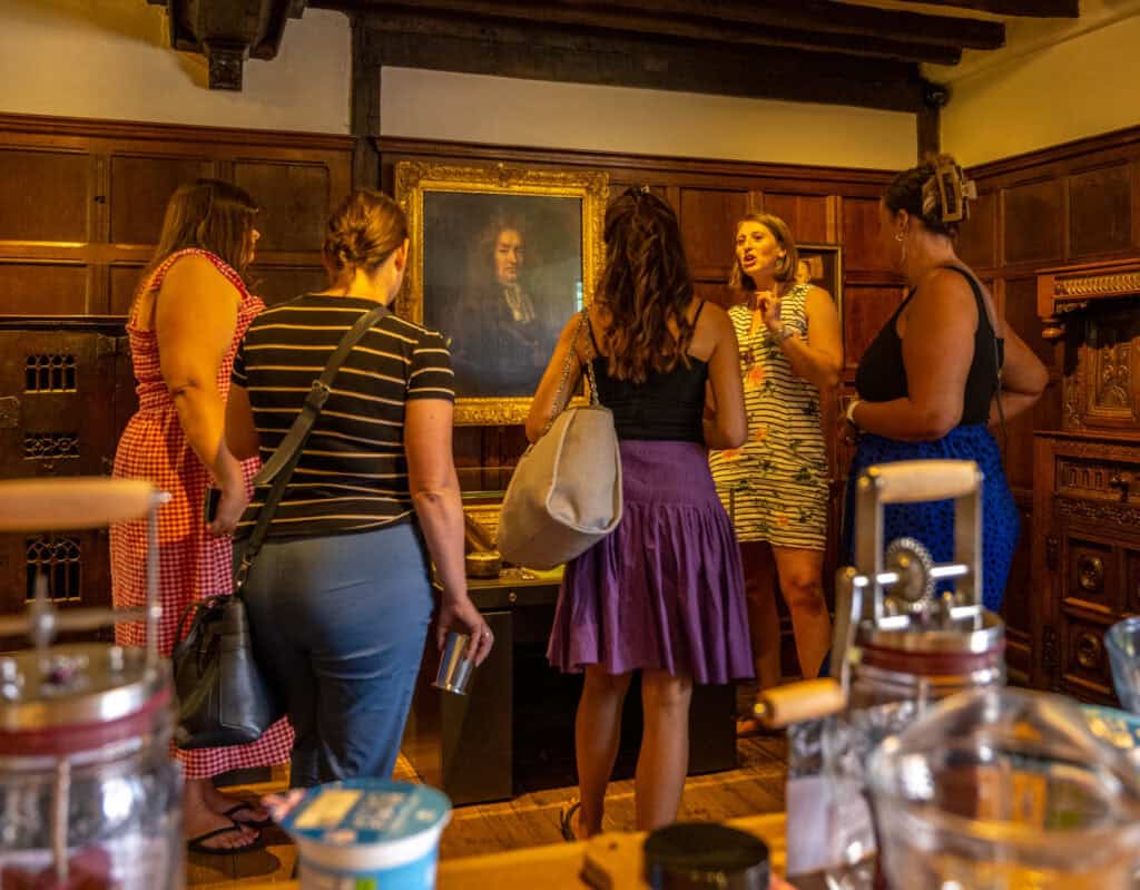 Broadway Museum Visitors having fun